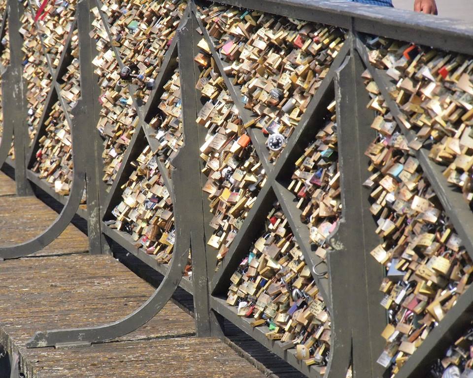 Paris: The Louvre, “Love Locks,” Arc de Triomphe, and Moulin Rouge