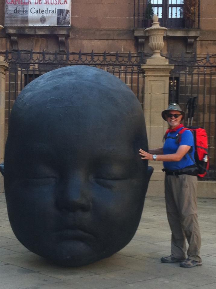Alan and the weird baby heads at the Cathedral in Pamplona