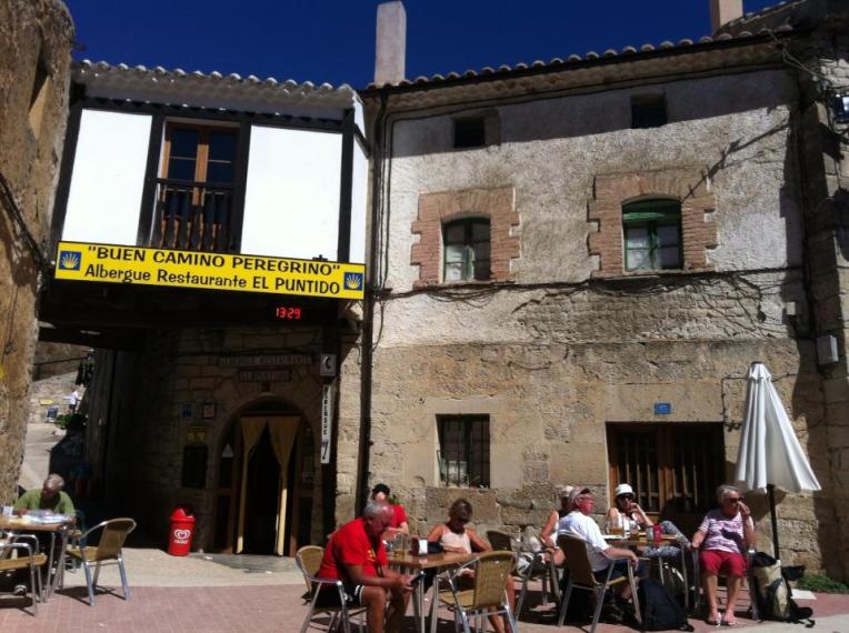 El Pundito albertue in Hontanas