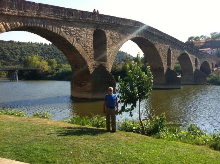 Alan beneath Puenta la Reina