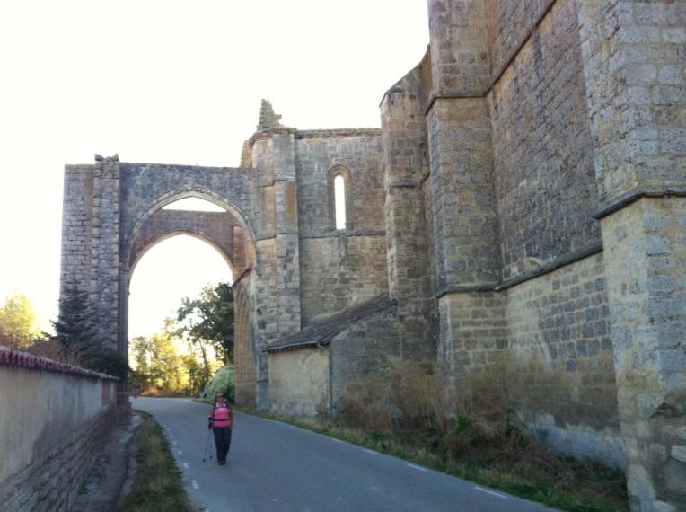 Tracy at San Antón convent, 14th century