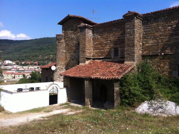 Hilltown of Linzoain