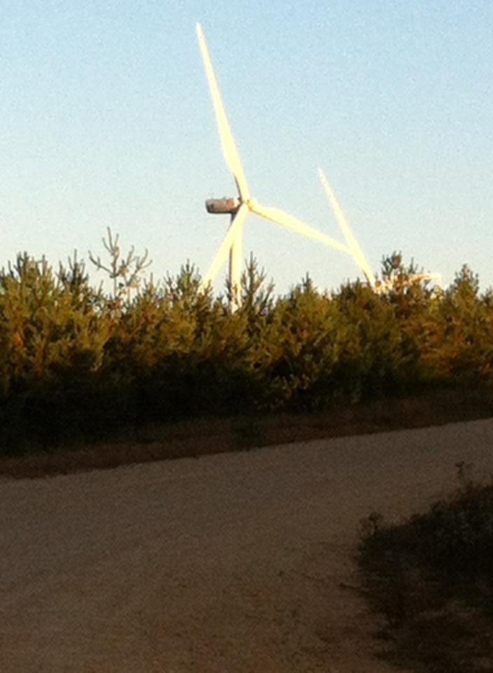 Wind turbines near Monumento de los Caidos