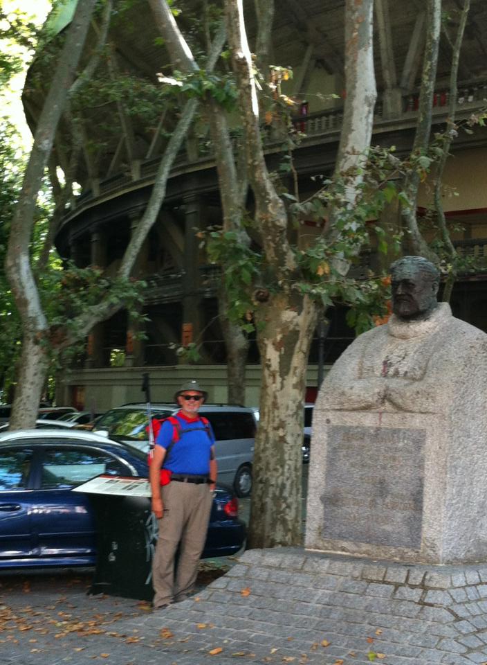 Alan at the Hemmingway monument at the bullring