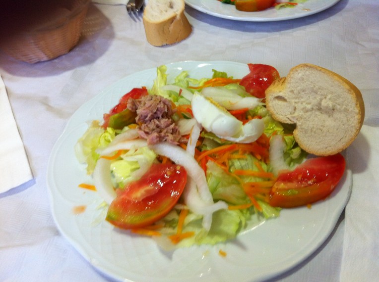 First course, ensalada mixte, part of the three-course pilgrim's menu