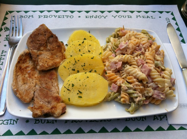 Dinner in Mansilla de las Mulas, not the pilgrim menu