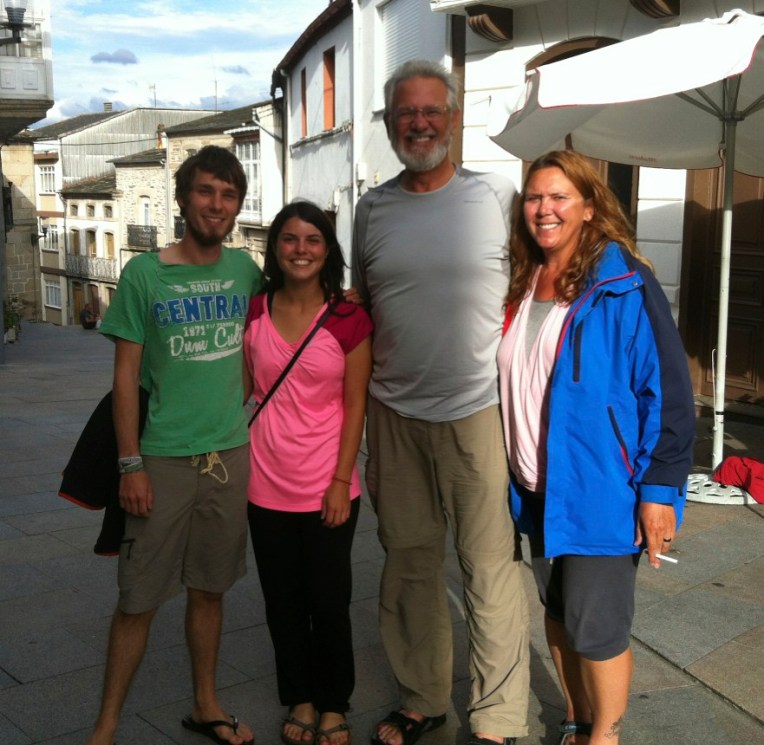 Jeff (Holland) and Sarah (Italy) our bunkmates in Triacastela