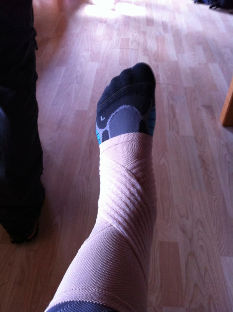 Alan with a much better brace after visiting the local Farmacia in Triacastela